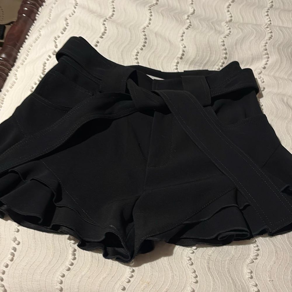 Fluttery shorts